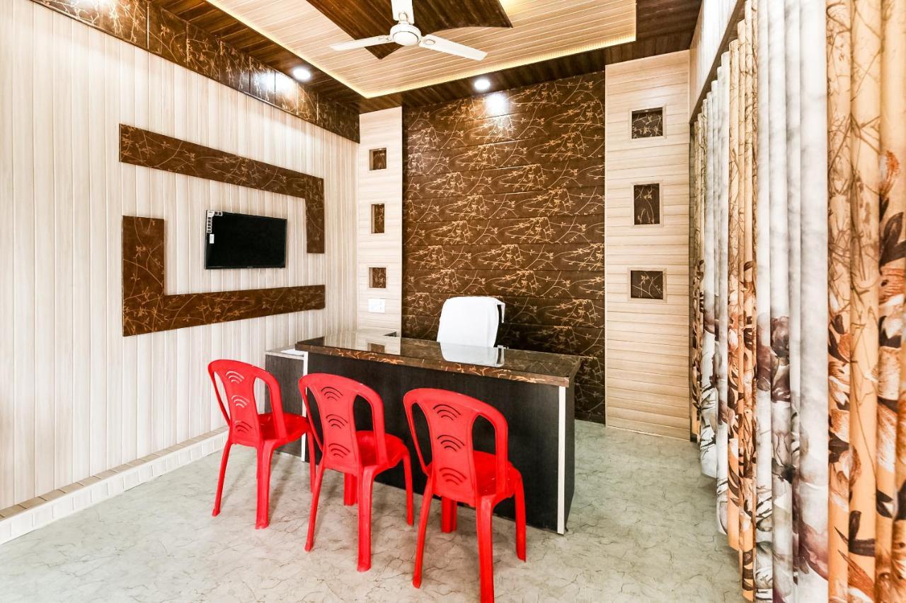 جبلبور Oyo 69647 Yash Lodge المظهر الخارجي الصورة