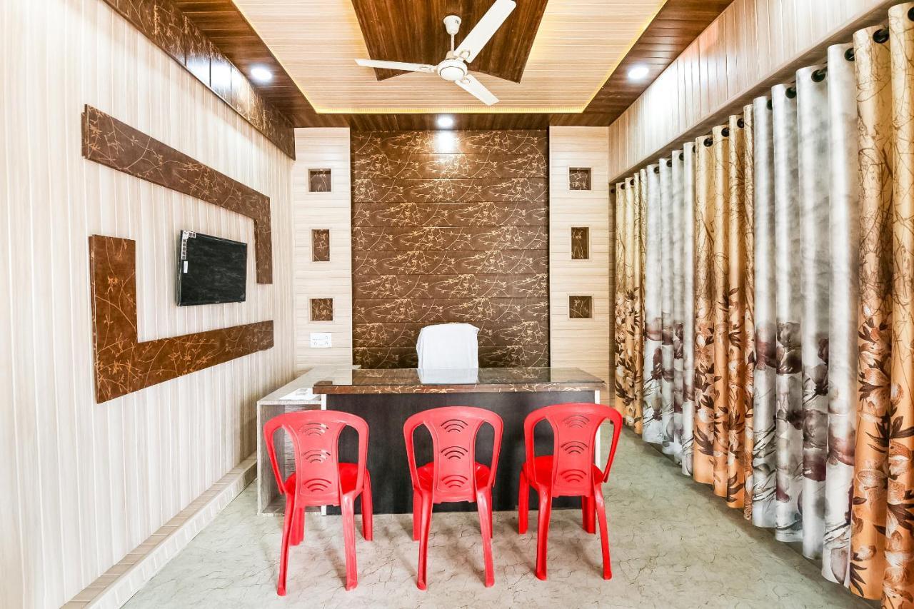 جبلبور Oyo 69647 Yash Lodge المظهر الخارجي الصورة