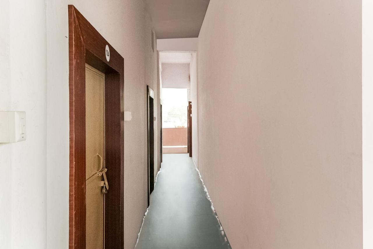 جبلبور Oyo 69647 Yash Lodge المظهر الخارجي الصورة