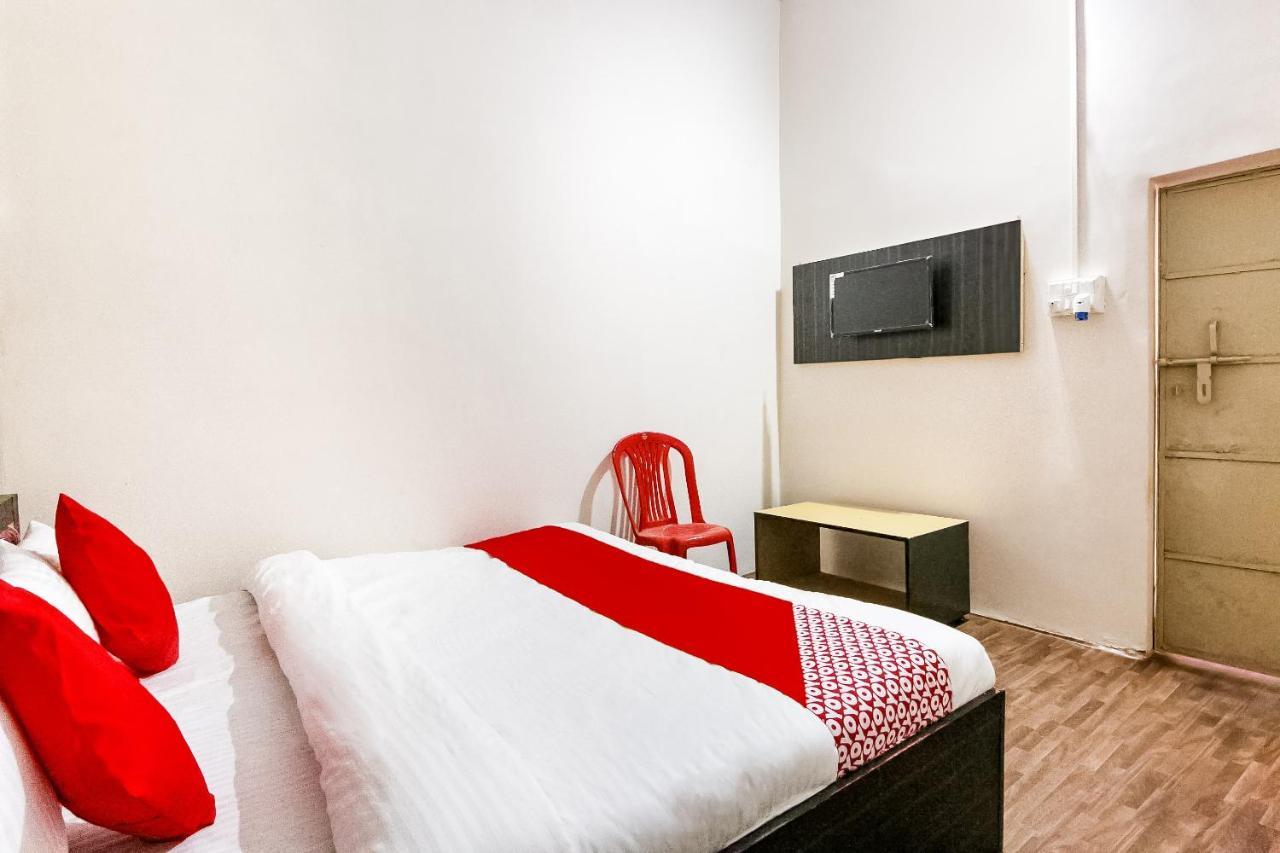 جبلبور Oyo 69647 Yash Lodge المظهر الخارجي الصورة